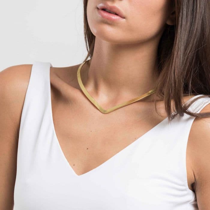 Collana girocollo a V