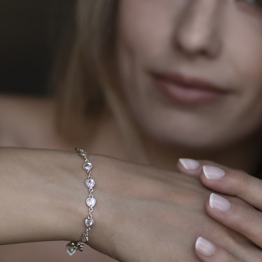 Bracciale catena punti luce cuori - 1